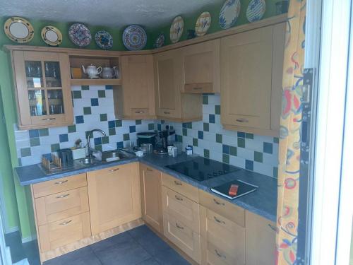 Kitch-a3-before
